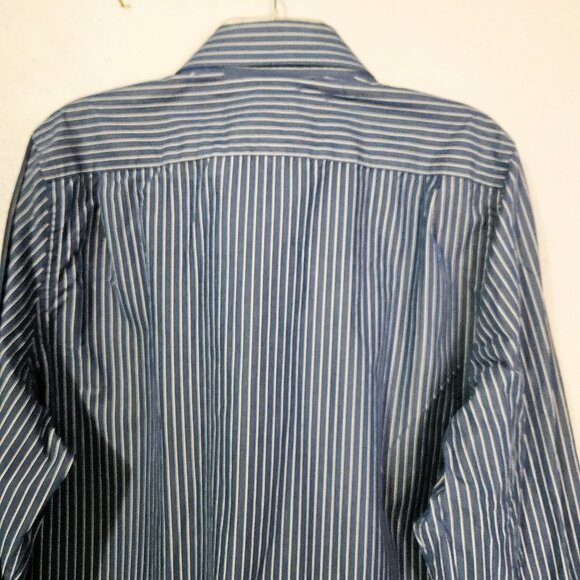 Abercrombie & Fitch Men's Blue and White Minimalist Casual Shirt SZ XXL - Picture 6 of 7